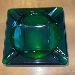 GREEN GLASS VINTAGE ASHTRAY 60s